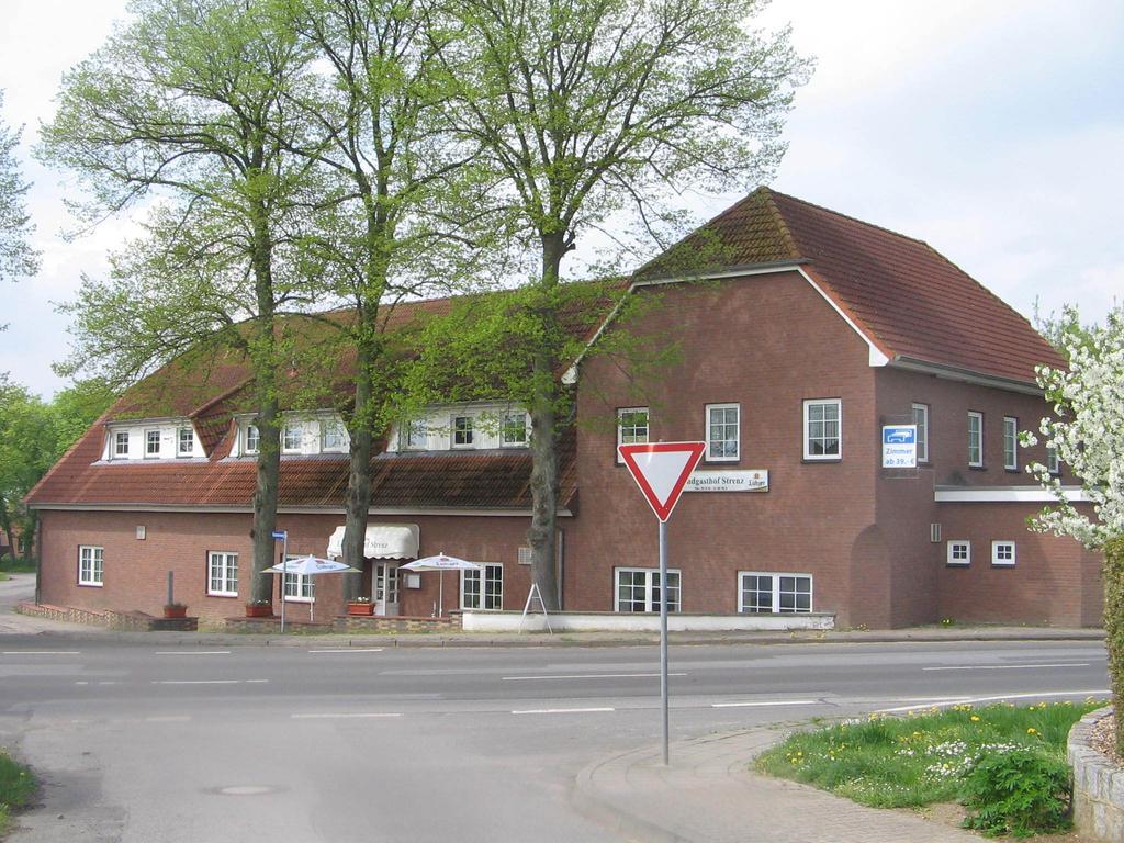 Hotel Landpension Strenz - Monteurunterkunft Lüssow Exterior foto